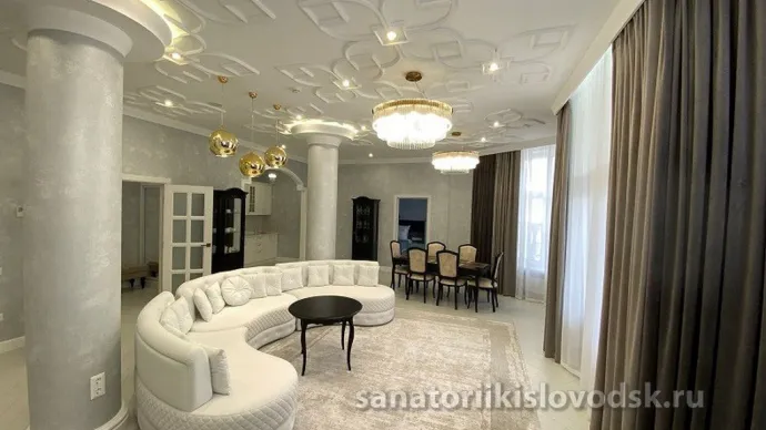 Санаторий Центросоюз Кисловодск. 2 местный 3 комнатный Апартамент 506, 407