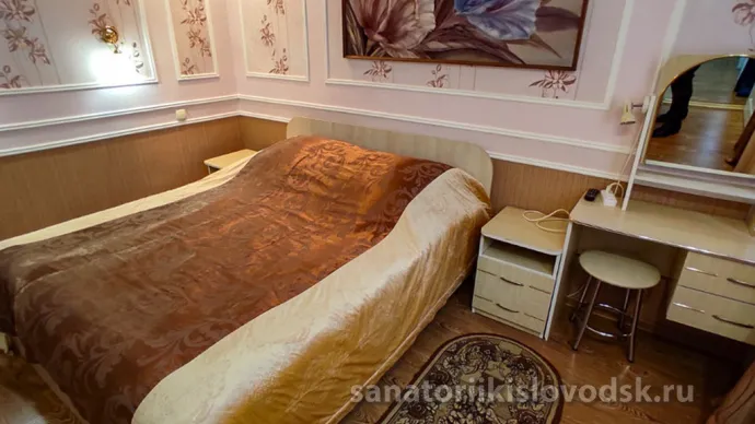 Санаторий Колос Кисловодск. Семейный без балкона 2 этаж, корпус 1