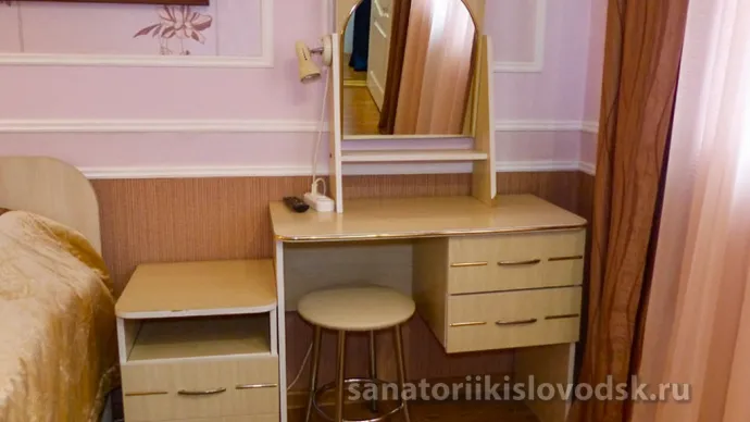 Санаторий Колос Кисловодск. Семейный без балкона 2 этаж, корпус 1
