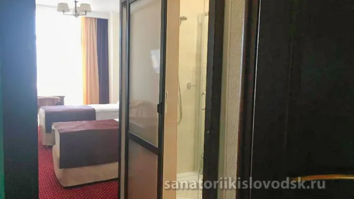 Санаторий Луч Кисловодск. 2 местный 1 комнатный ПК, Корпус 1